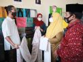 Istimewa! Sarung UMKM asal Desa Wedani Gresik Tembus Pasar Dunia