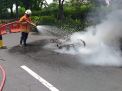 Motor Ridwan Mendadak Terbakar di Panjang Jiwo hingga Tinggal Rangka