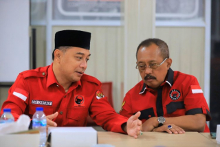 Pilwali Surabaya 2024: Eri Cahyadi-Armuji vs Kotak Kosong