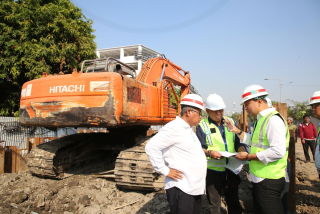 Sidak Proyek Tunnel TIJ - KBS, Eri Cahyadi Sebut Pengerjaan Struktural Sudah 70 Persen