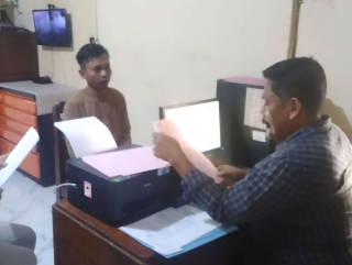 Ditangkap Polisi, Pengedar Sebut BB Narkoba dari Surabaya