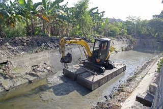 Antisipasi Banjir, Pemkot Surabaya Optimalkan 76 Rumah Pompa dan Normalisasi Saluran