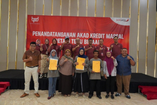 Bank Jatim dan Petani Tebu Lakukan Akad Kredit Massal Senilai Rp24 Miliar