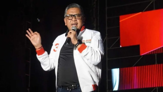 Hasto: Wujudkan Kemenangan Risma-Gus Hans dan Eri-Armuji Minimal 90 Persen