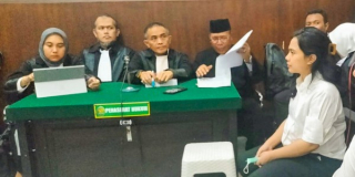 Sidang Kasus Investasi King Koil, Saksi Sebut Terdakwa Indah Catur Agustin yang Pegang Uang PT GTI