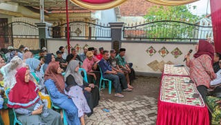 Gelar Reses, Santi Wilujeng Wakil Ketua DPRD Kota Probolinggo Banjir Masukan Masyarakat