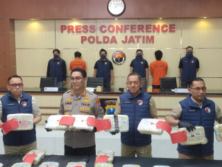 Polda Jatim Gulung Sindikat Narkotika Internasional dari Negara Arab, Sita 22 Kg Sabu 