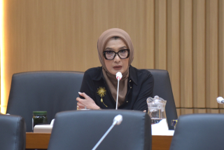 Arzeti Bilbina Soroti Persoalan Ketenagakerjaan di Surabaya: UMK, Alih Daya, dan Pengawasan