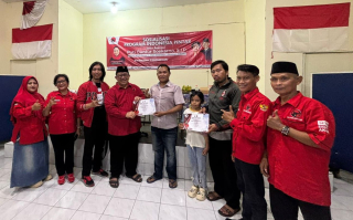 Dapat Beasiswa PIP yang Dibagikan PDIP, Warga Surabaya ini Senang: Kalau Bisa Tiap Semester
