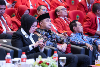 Eri Cahyadi Hadiri Pelantikan Rektor Untag Surabaya, Ajak Mahasiswa Kontribusi di Kampung Pancasila