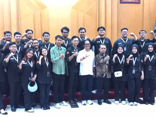 Fakultas Hukum UPN Jatim Sambangi DPRD Surabaya, Ini Harapan Budi Leksono