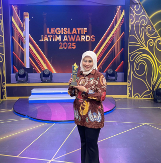 Ajeng Wira Wati Terima JTV Award 2025, Bukti Konsistensi Perjuangkan Aspirasi Warga