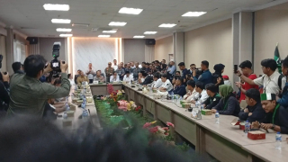 Diduga Digembosi, Aksi Demo Mahasiswa di Batam Cuma Diikuti 13 Orang