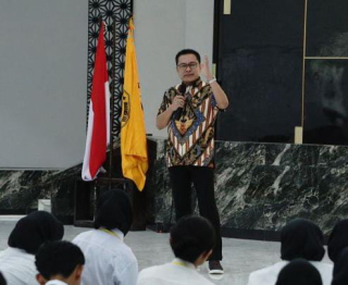 Wakil Ketua DPRD Surabaya Arif Fathoni Dorong Pemkot Hidupkan Lagi Program Literasi Digital, Tekankan Cegah Hoaks