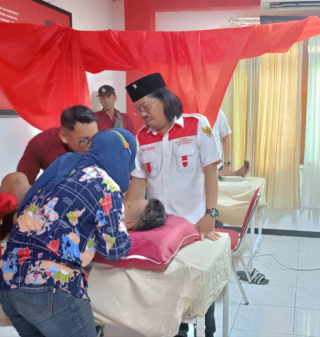 Khitan Massal PDIP Surabaya Diikuti Puluhan Anak, Budi Leksono: Masyarakat Sangat Senang