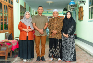 Pindah Tugas ke Bandung, Kolonel Inf. La Ode Muhammad Nurdin Pamit kepada Pengasuh Nurul Qarnain