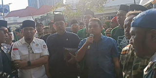Tiga Anggota DPRD Surabaya Turun ke Jalan, Kecam Tayangan Trans7 yang Dianggap Lecehkan Pesantren