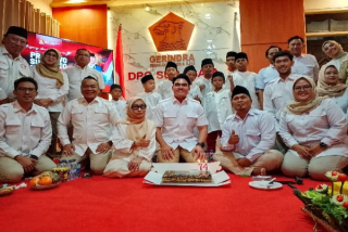 Ulang Tahun ke-74 Prabowo, Gerindra Surabaya Kompak Rayakan dengan Penuh Kesederhanaan