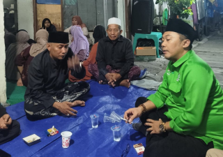 Duka Santri, Duka PKB! DPC PKB Surabaya Serahkan Santunan untuk Keluarga Korban Ponpes Al Khoziny