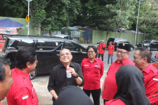Dedi Sitorus dan Tri Rismaharini Kunjungi PDIP Surabaya: Politik Itu Soal Kebaikan dan Kesejahteraan Bersama