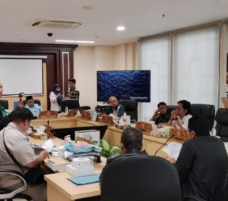 Komisi B DPRD Surabaya Desak Kepastian Hukum bagi Warga Pemegang Surat Ijo