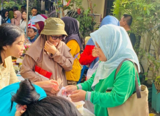 Enny Minarsih Ajak Warga Mojo Rayakan Hari Pahlawan dengan Semangat Gotong Royong dan Kemandirian UMKM