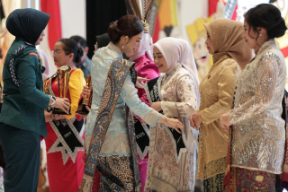 Bunda PAUD Surabaya Raih Penghargaan Wiyata Dharma Utama