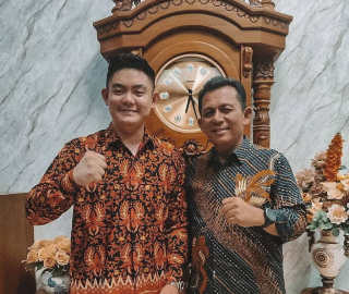 Wilson, Tersangka Penyiksaan Dwi Putri, Ternyata Pernah Berfoto dengan Ansar Ahmad