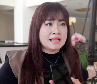 Herlina Harsono Njoto Beri Kuliah Lapangan Psikologi Politik untuk 175 Mahasiswa UNTAG Surabaya