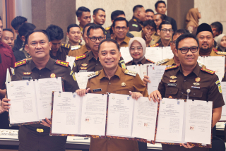 Pemkot Surabaya Teken PKS dengan Kejaksaan, Pidana Sanksi Sosial Mulai Berlaku 2026