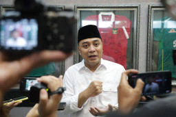 Wali Kota Eri Cahyadi Larang Mobil Dinas Pemkot Surabaya Dipakai Mudik