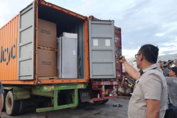 Kodat86 Ingatkan Amsakar Tak Ikut-ikutan 'Main Drama' Penyelesaian Masuknya Ribuan Kontainer Elektronik Limbah B3