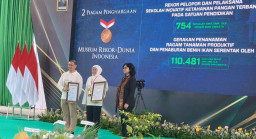 Pemprov Jatim Pecahkan Dua Rekor MURI
