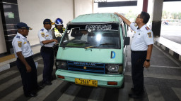 Pastikan Keselamatan Penumpang, Dishub Surabaya Gelar Giat Sosialisasi Trayek dan KIR