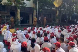 Siswa SD-SMP Surabaya Kembali Masuk Sekolah, Kadispendik Tekankan Karakter dan Pembatasan Gadget