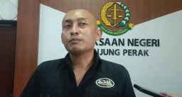 Baca juga : Dugaan Korupsi PD Pasar Surya Disidik, Muncul Isu Aliran Dana ke Wali Kota