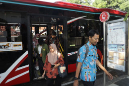 31 Mei di Surabaya, Naik Suroboyo Bus hingga Parkir di Puluhan Titik Bisa Bayar Rp733 Pakai QRIS