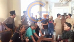 Baca juga : Video Diduga Ketua DPRD Gresik Ajak Duel Pendemo Viral, Syahrul Munir Dikecam