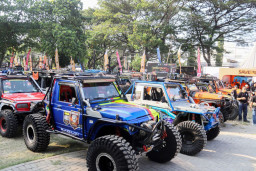 Ratusan Off-Roader Ramaikan Grebeg Suro Adventure VII, Tawarkan Sensasi Berkemah di Hutan