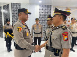 Sertijab Ka Yanma Polda Sulbar, Kapolda: Jaga Amanah Ini dengan Tanggung Jawab