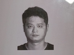 Baca juga : Buronan Interpol Bebas Berkeliaran di Batam, Kantongi KTP Lokal dan 3 Paspor Berbeda
