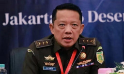 GEGER! Puluhan Pria Misterius Datangi Polda Metro Jaya saat Subuh, Diduga Terkait Kasus Jampidsus Febrie Adriansyah