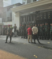Rumah Jampidsus Febrie Adriansyah Dijaga Ketat Puluhan Personel TNI