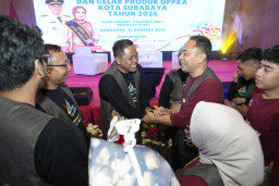 UPPKA Kenjeran Unjuk Produk, Wali Kota Eri Cahyadi Apresiasi 10 Tahun Pendampingan UPN Veteran Jatim