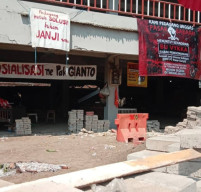 MANAJEMEN ALIBI DAN SOSIALISASI ASAL BAPAK SENANG: Mengapa Gianto Sulistyono Layak Dievaluasi Total?