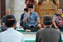 Titipan Doa Tulus: Polda Sulbar Bersama Anak Yatim Memohon Keberkahan Keamanan Negeri