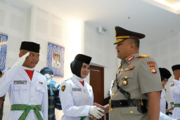 Kapolda Sulbar Beri Semangat Putra-Putri Terpilih Pengibar Bendera Pusaka HUT ke-81 RI