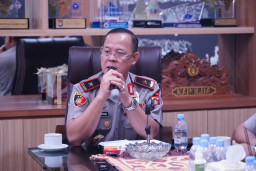Baca juga : Wakapolda Sulbar Pimpin Evaluasi Kinerja: Kesiapan Penuh Hadapi Ancaman Karhutla & Prioritas Jaga Kamtibmas