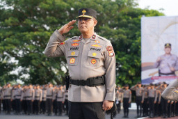 Peringati HAORNAS, Wakapolda Sulbar Dorong Semangat Pelayanan Prima Lewat Kondisi Fisik yang Bugar