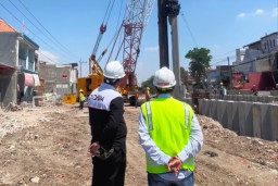 Pelebaran Jalan Wiyung-Menganti Surabaya Dikebut, 950 Meter Ditargetkan Rampung 2026